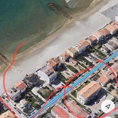 아파트 100 M Des Roquilles